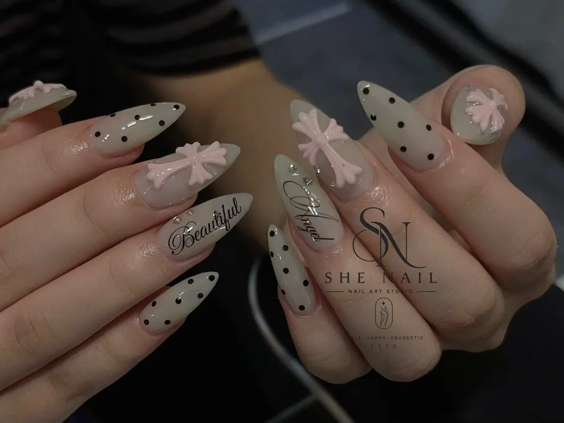 ネイル ハンドネイル 博多 SHE Nailのネイルデザイン