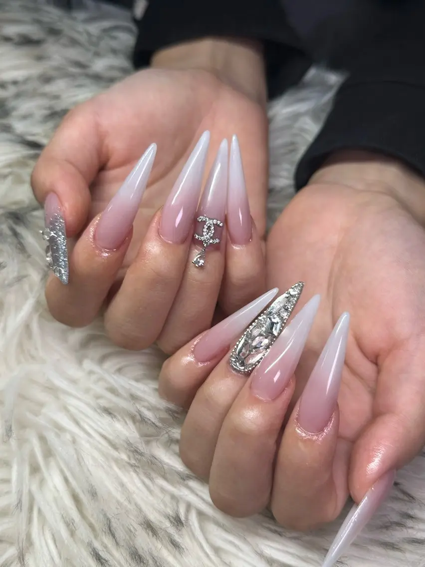 ネイル ハンドネイル nes.nail★ AYANOのネイルデザイン