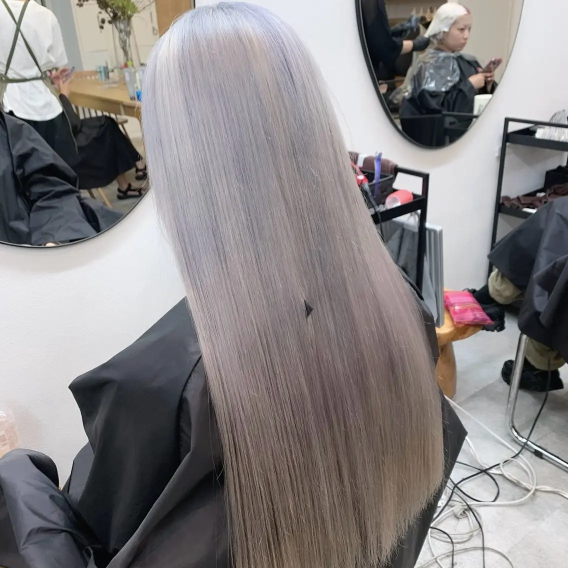 ロング カラー ヘアアレンジ シルバー ホワイトシルバー ヘアカラー トリートメント ヘアセット 渋谷🩶ハイトーン 🩶FUMUのヘアスタイル