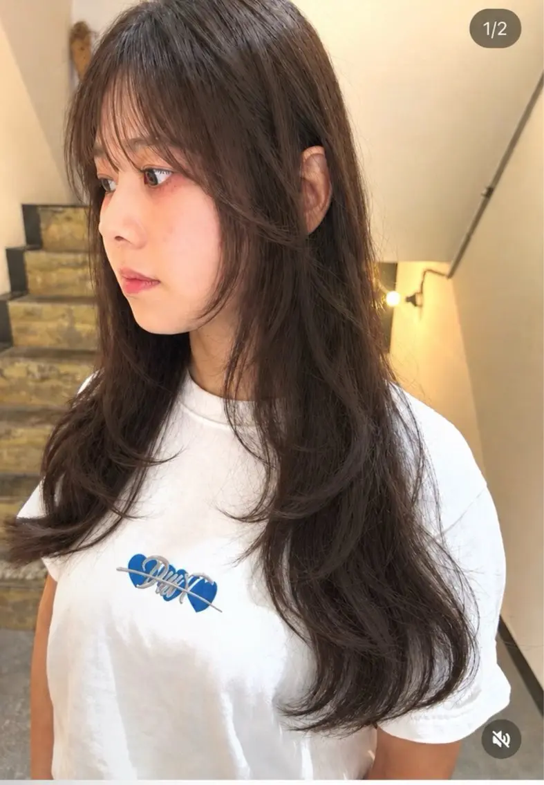 セミロング ヘアカラー 古山 瞳のヘアスタイル