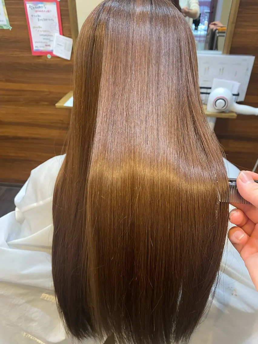 ロング トリートメント カット トリートメント 杉宮 慧美のヘアスタイル