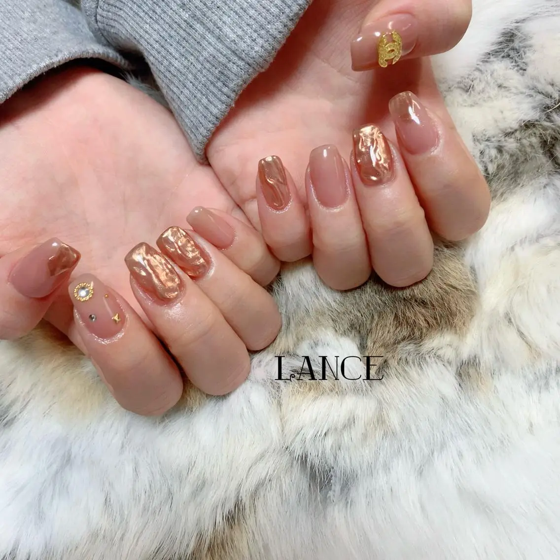 ミディアム ネイル ハンドネイル Lance nailのネイルデザイン
