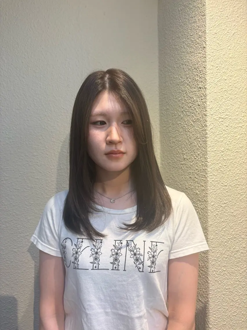 セミロング ヘアカラー 佃 風子のヘアスタイル