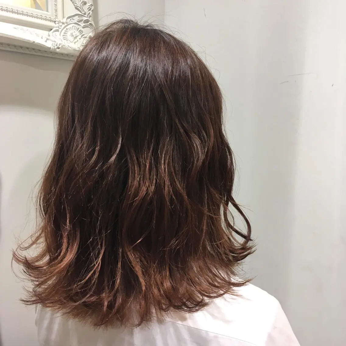 セミロング カラー グラデーションカラー 外ハネヘア 🌿椿 夢来🌿のヘアスタイル