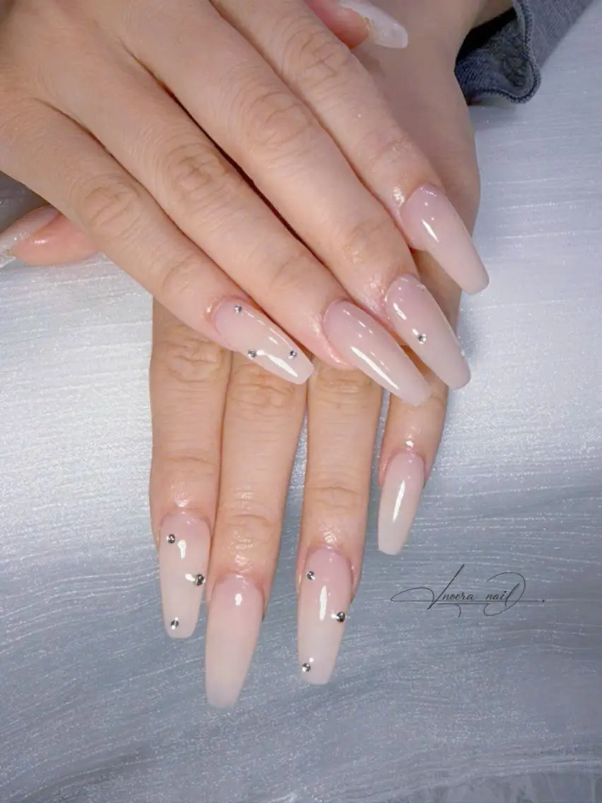 ロング ハンドネイル ハンドケア Yumii 🎀のネイルデザイン