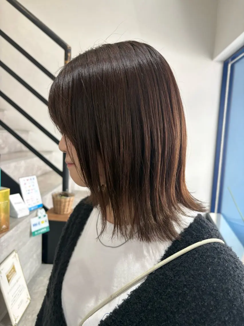 ミディアム カラー ヘアカラー KANA .のヘアスタイル