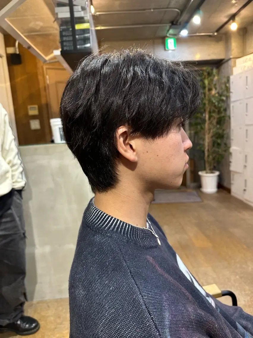 メンズ メンズブリーチ メンズハイトーン メンズインナーカラー メンズ韓国風 メンズウルフカット DAIKIベージュ 🍂レイヤーカットのヘアスタイル