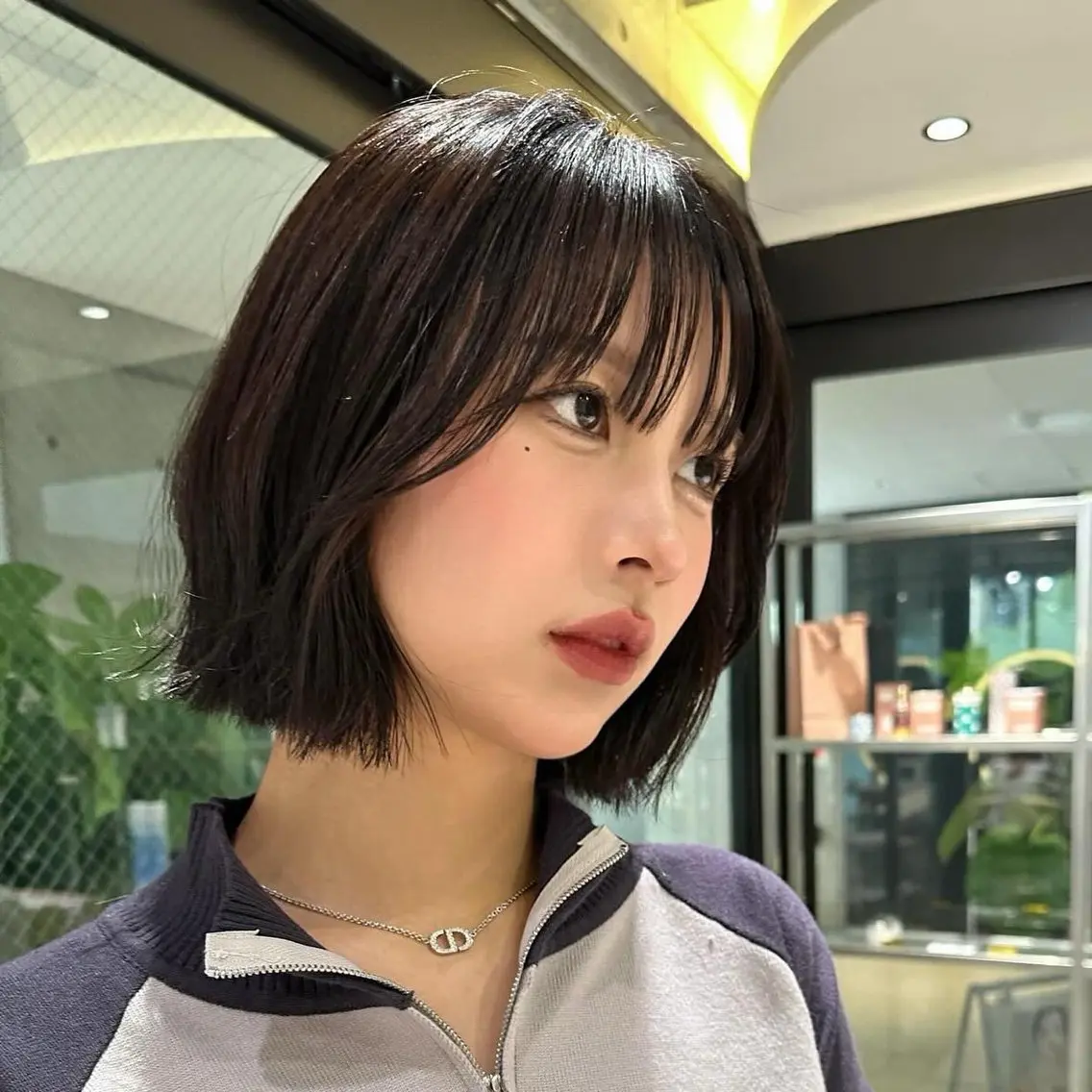ショート カラー カット ヘアカラー トリートメント かえ🩶韓国ボブ🎀 透明感カラー🥣のヘアスタイル