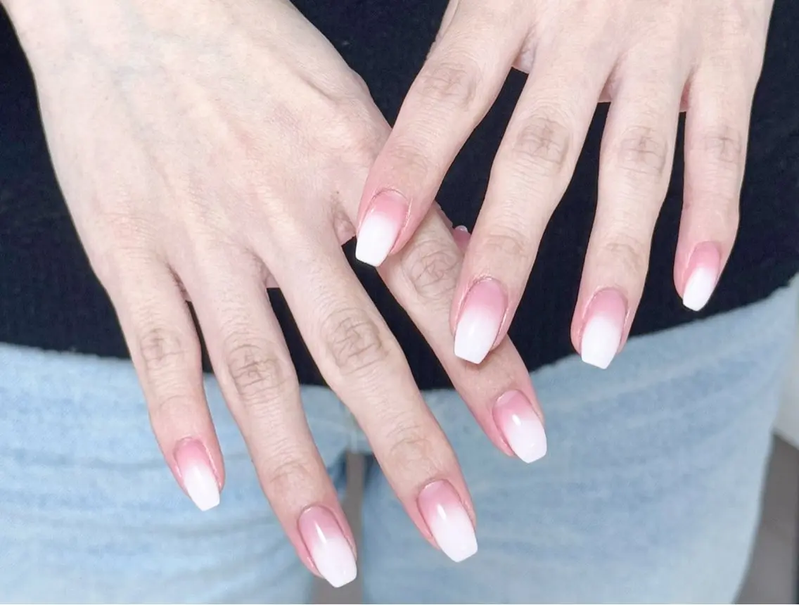 ネイル アートネイル オーロラネイル チークネイル フレンチネイル ガラスフレンチ ハンドネイル 🎀🎀YooLi Nail Salonのネイルデザイン