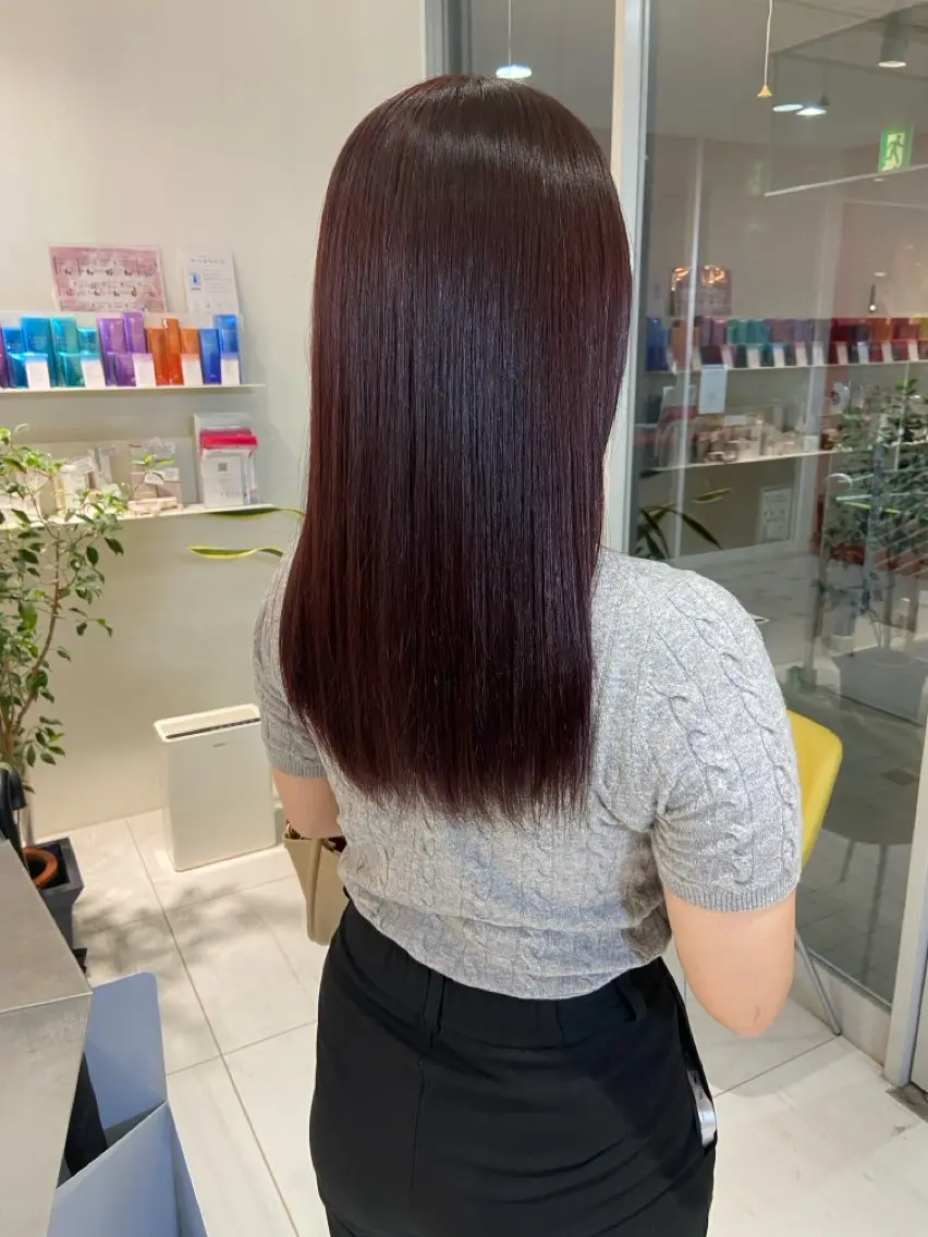 カラー 林 彩音のヘアスタイル