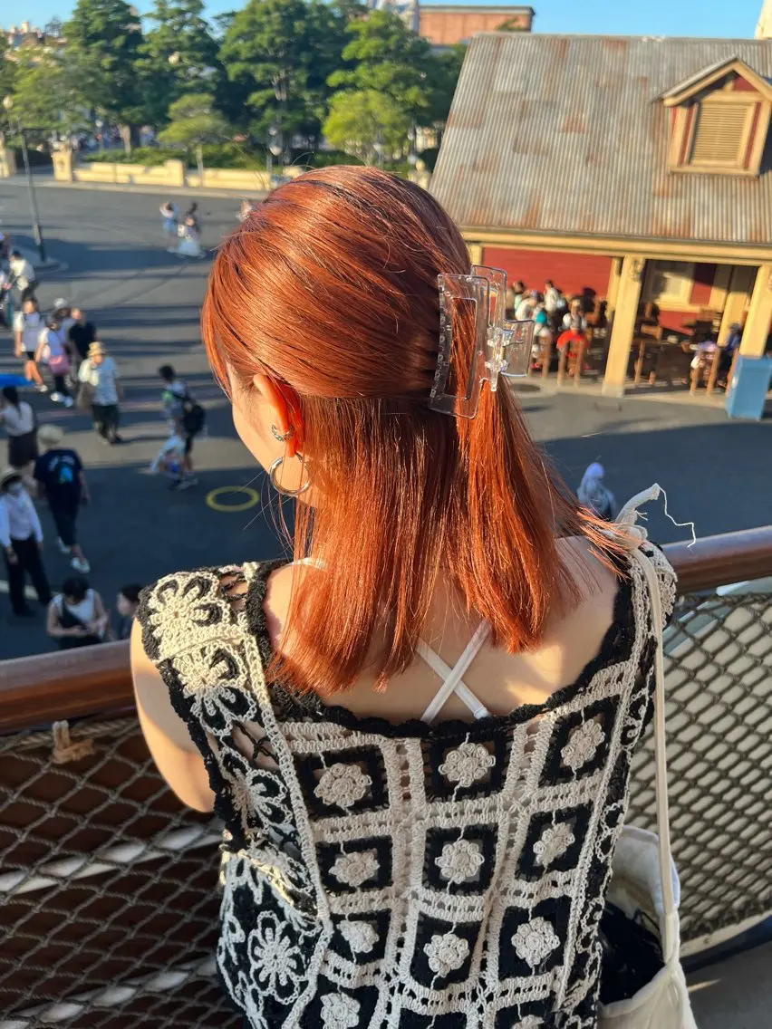 ミディアム カラー 菅沼 花琳のヘアスタイル
