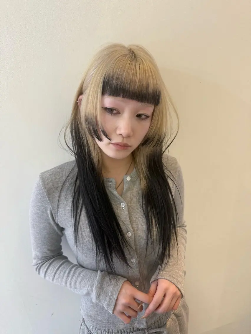 カット+ブリーチ+カラー+トリートメントの写真