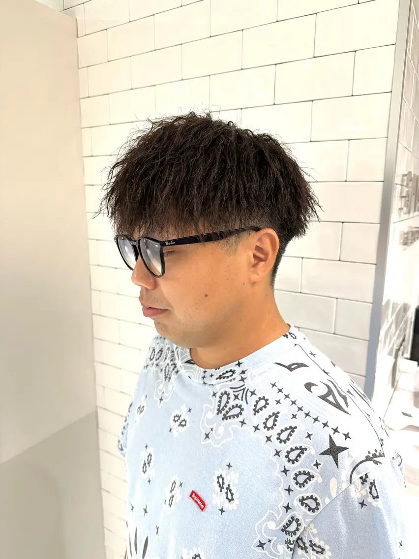 ショート パーマ メンズ メンズパーマ メンズツイストパーマ ツイストパーマ カット パーマ SALOWIN大宮 /KYOHEI✂️のヘアスタイル