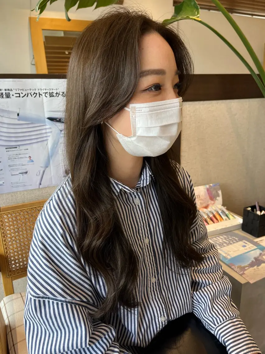 ロング カラー ベージュカラー 韓国風ヘア カット ヘアカラー 和田 琉々香のヘアスタイル