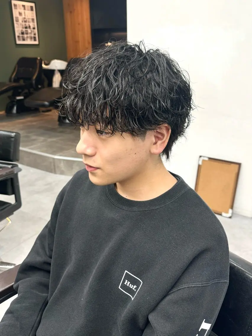 パーマ メンズ メンズパーマ 波巻きパーマ スパイラルパーマ カット パーマ トリートメント シャドウパーマ/ 波巻パーマYu-Kiのヘアスタイル