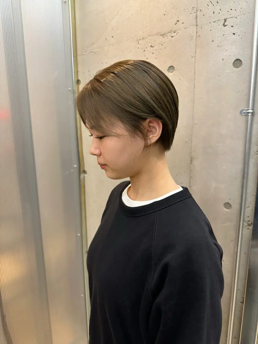 【ほんの少し、気分を変えたい日に】赤みゼロの透明感カラー(ブリーチなしWケアカラー+ミニトリートメント)🌿の写真
