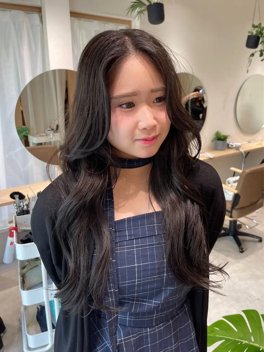 ロング カラー カット ヘアカラー トリートメント 阪倉 美玲のヘアスタイル