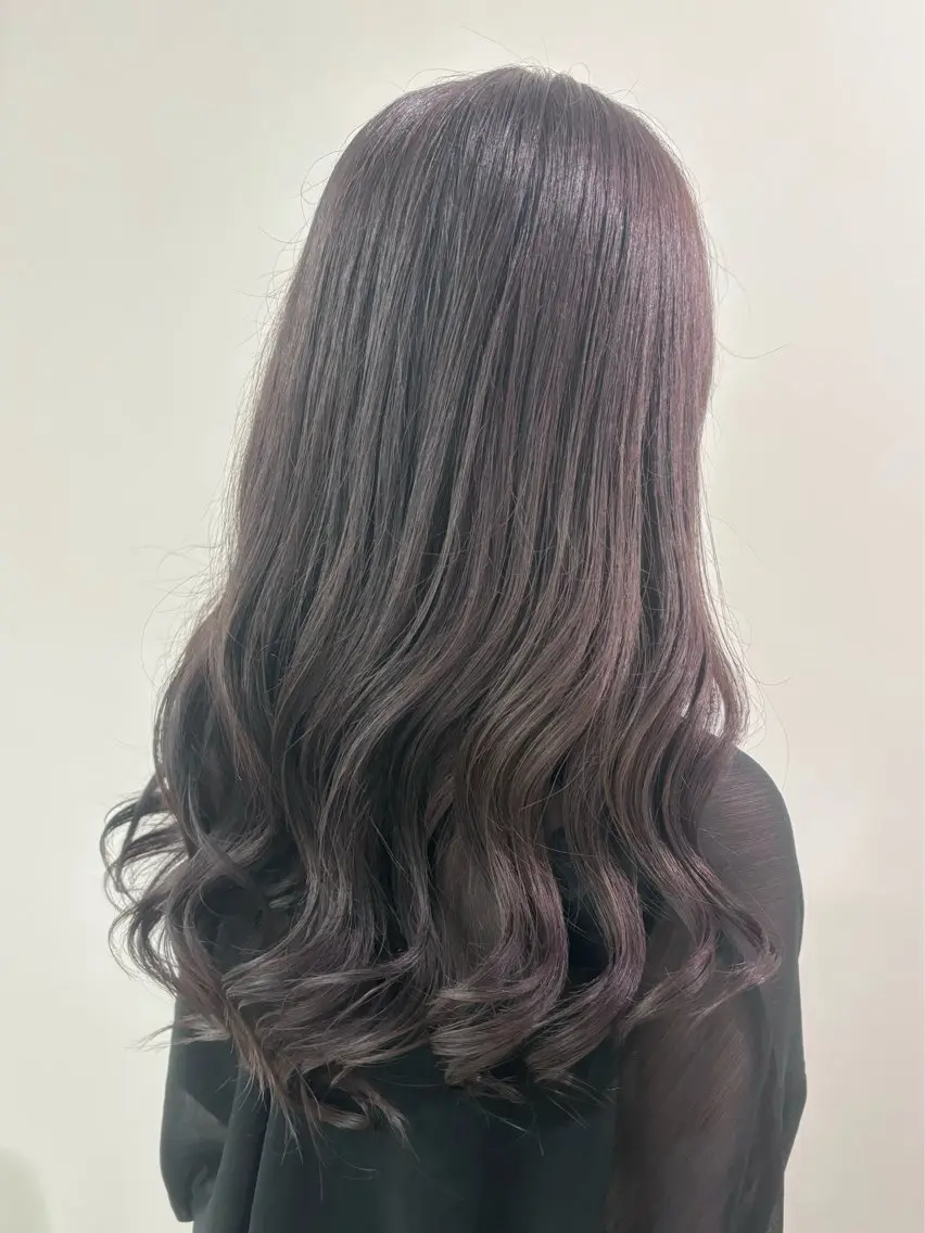 ロング カラー 古川 琴美のヘアスタイル