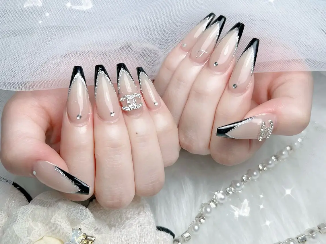 ❣️人気No2❣️長さだしマグネット/グラデーション/フレンチ💅20％🉐今月定価限定☘️8910¥の写真