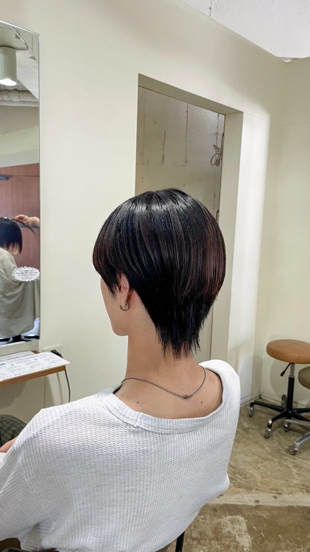 ショート メンズ カット ヘアカラー 鈴木 綾華のヘアスタイル