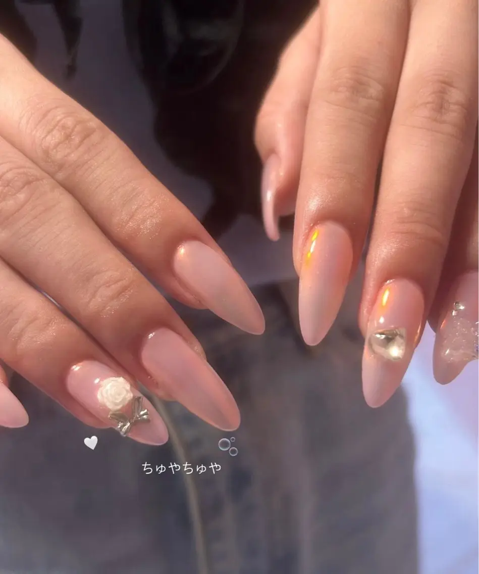 ネイル ハンドネイル EmaNail🎀 Haaruのネイルデザイン
