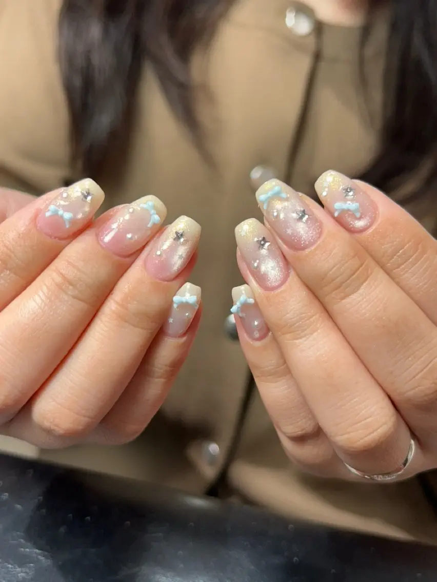 ネイル グラデーション ラメ(グリッター) マグネットネイル ミラーネイル ニュアンスネイル ハンドネイル Lumi de nailsのネイルデザイン