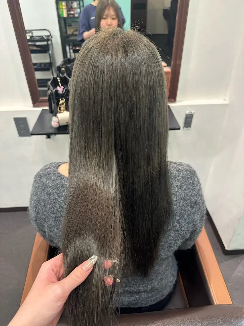 ロング カラー MOMO 💕💕のヘアスタイル