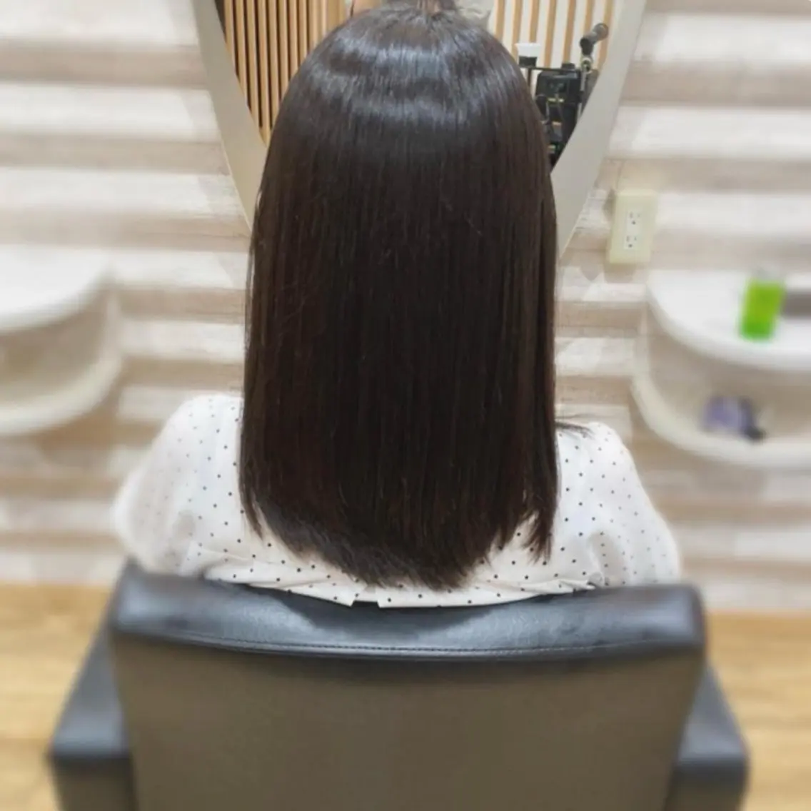 セミロング カラー 髪質改善 カット トリートメント KON｜ごまかさない 艶。酸熱×精密カットのヘアスタイル