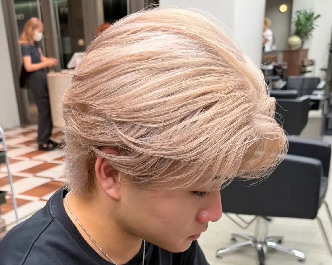 ブリーチカラー+カット✨の写真