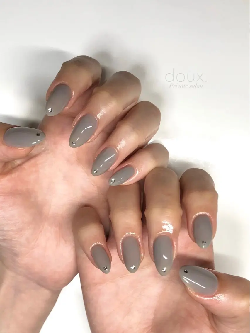 ネイル フットネイル キラキラネイル 韓国ネイル オフィスネイル ワンカラーネイル doux. nailのネイルデザイン