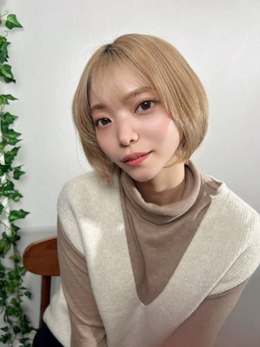 ショート ブリーチ🐰インナー ♡ハイライト♡綾🐰のヘアスタイル