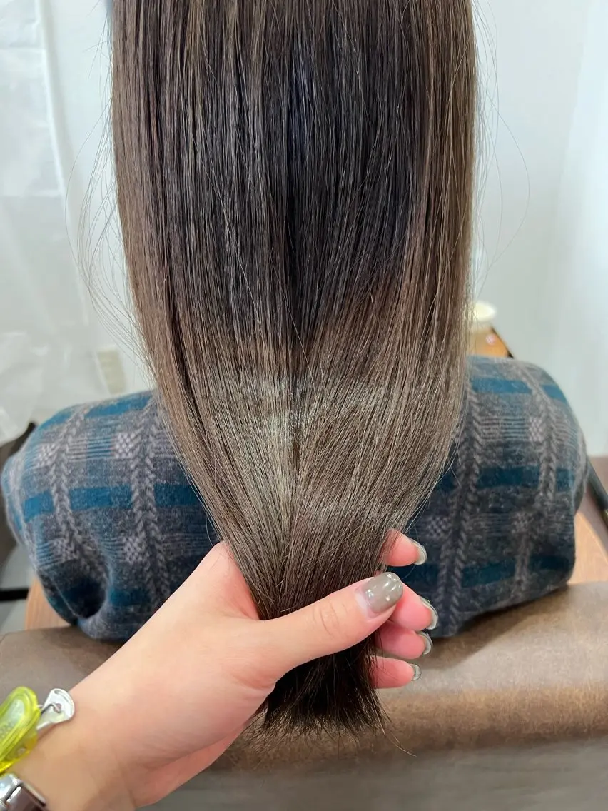 セミロング トリートメント カット トリートメント ヘッドスパ 美髪矯正/髪質改善 🌼 原田 愛弓のヘアスタイル