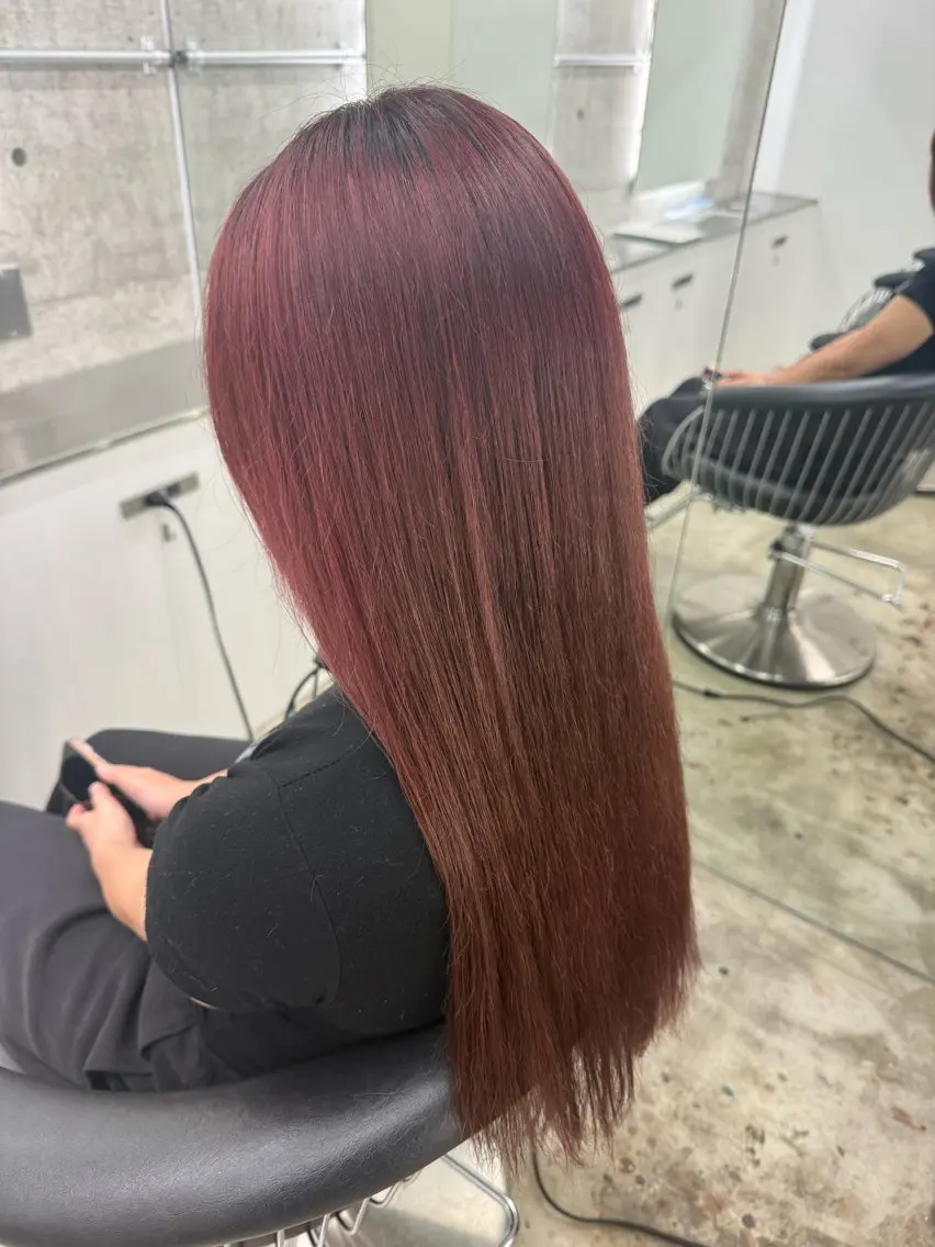 ロング ピンクブラウン ヘアカラー トリートメント 艶髪カラー🫧 髪質改善🪽あいとのヘアスタイル
