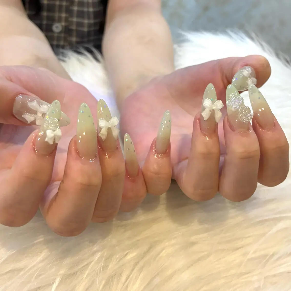 ネイル ハンドネイル HANA ソブエのネイルデザイン