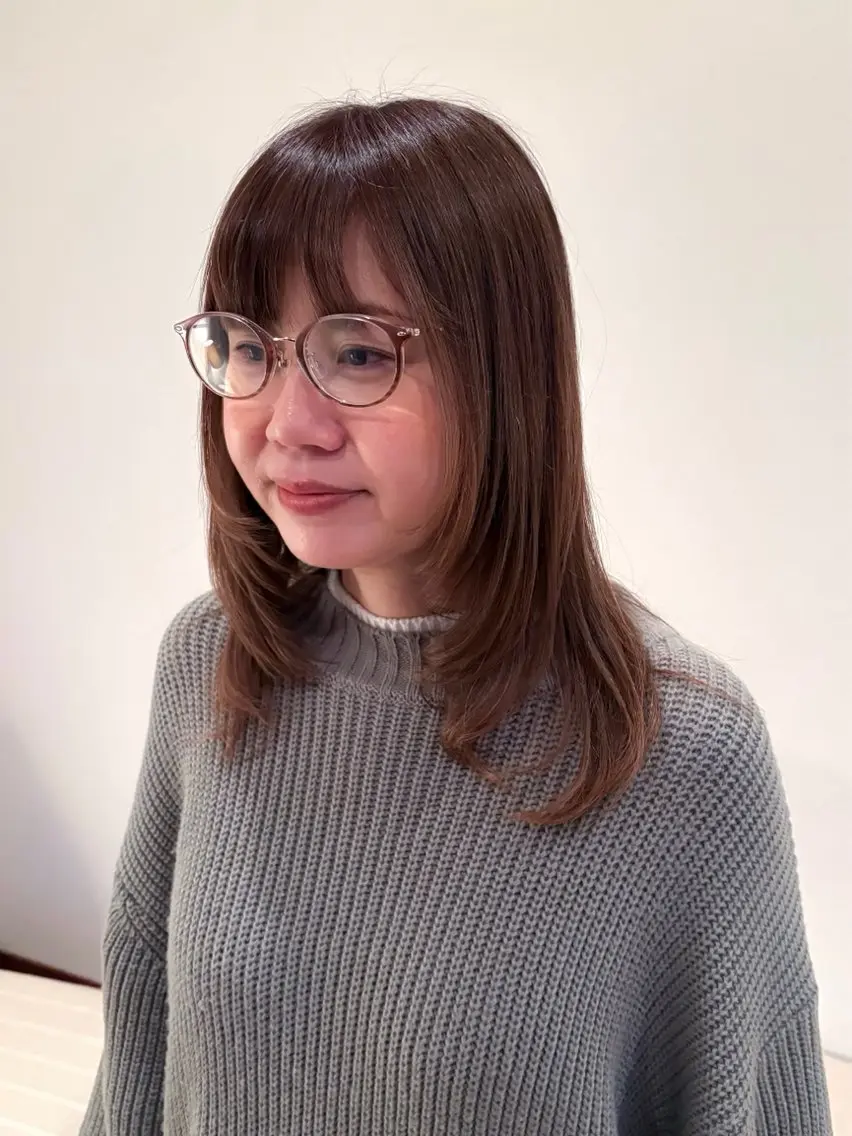 ミディアム ミディアムレイヤー レイヤーカット 外ハネヘア 石平 暖のヘアスタイル