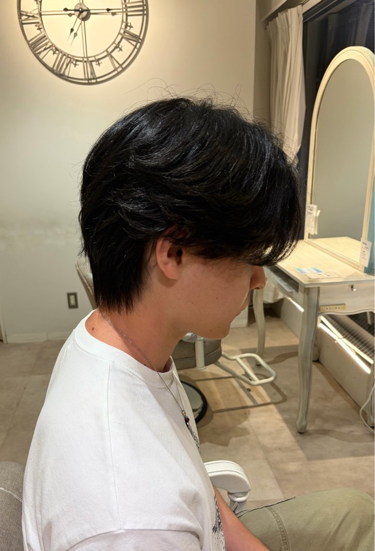 メンズ センターパート カット CreBiA 𝜗𝜚Sakuraのヘアスタイル