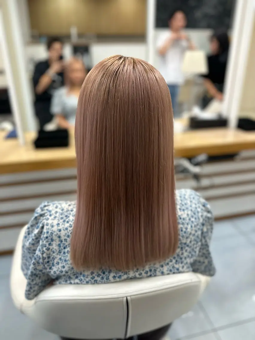 セミロング トリートメント 髪質改善/縮毛矯正 /レイヤーカット岡部のヘアスタイル