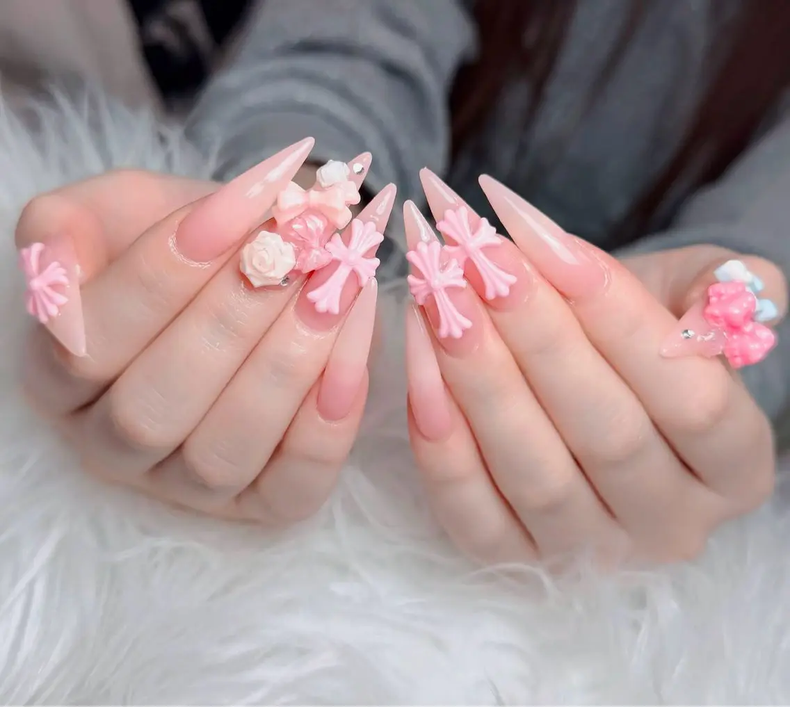 ネイル アートネイル チークネイル フレンチネイル ジェルネイル ガーリー HAPPI NAIL 大国町のネイルデザイン