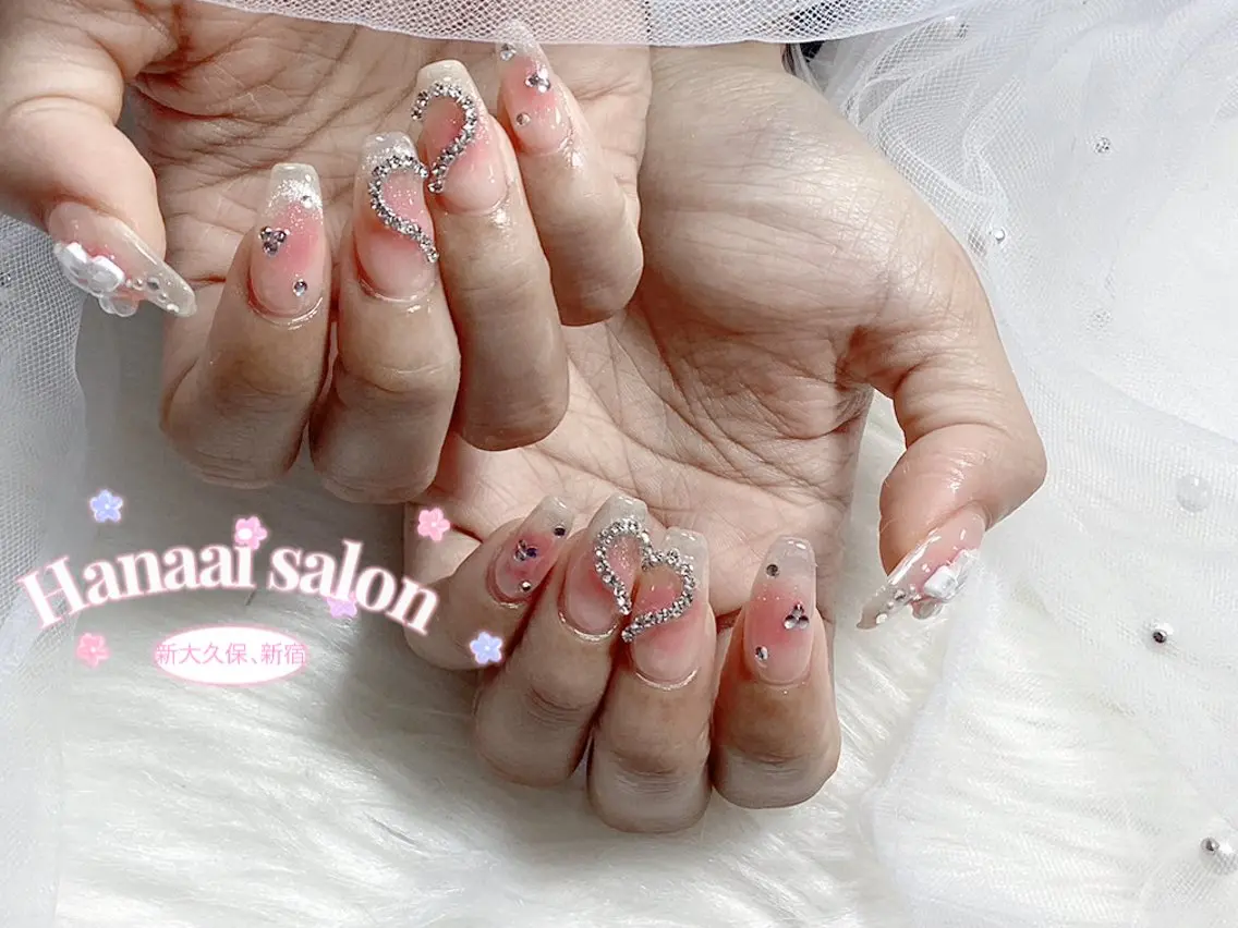 セミロング ハンドネイル Hanaai Salon新大久保店のネイルデザイン