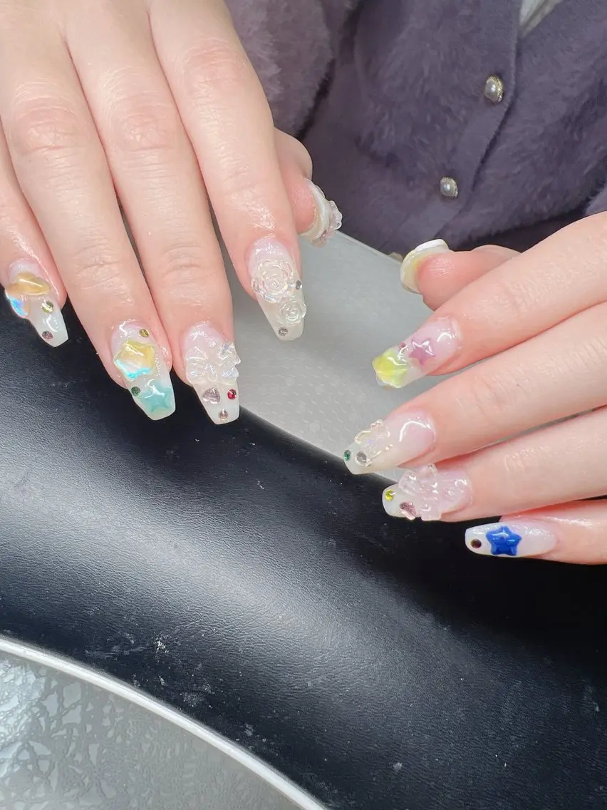 ネイル ハンドネイル Lee Nailsのネイルデザイン