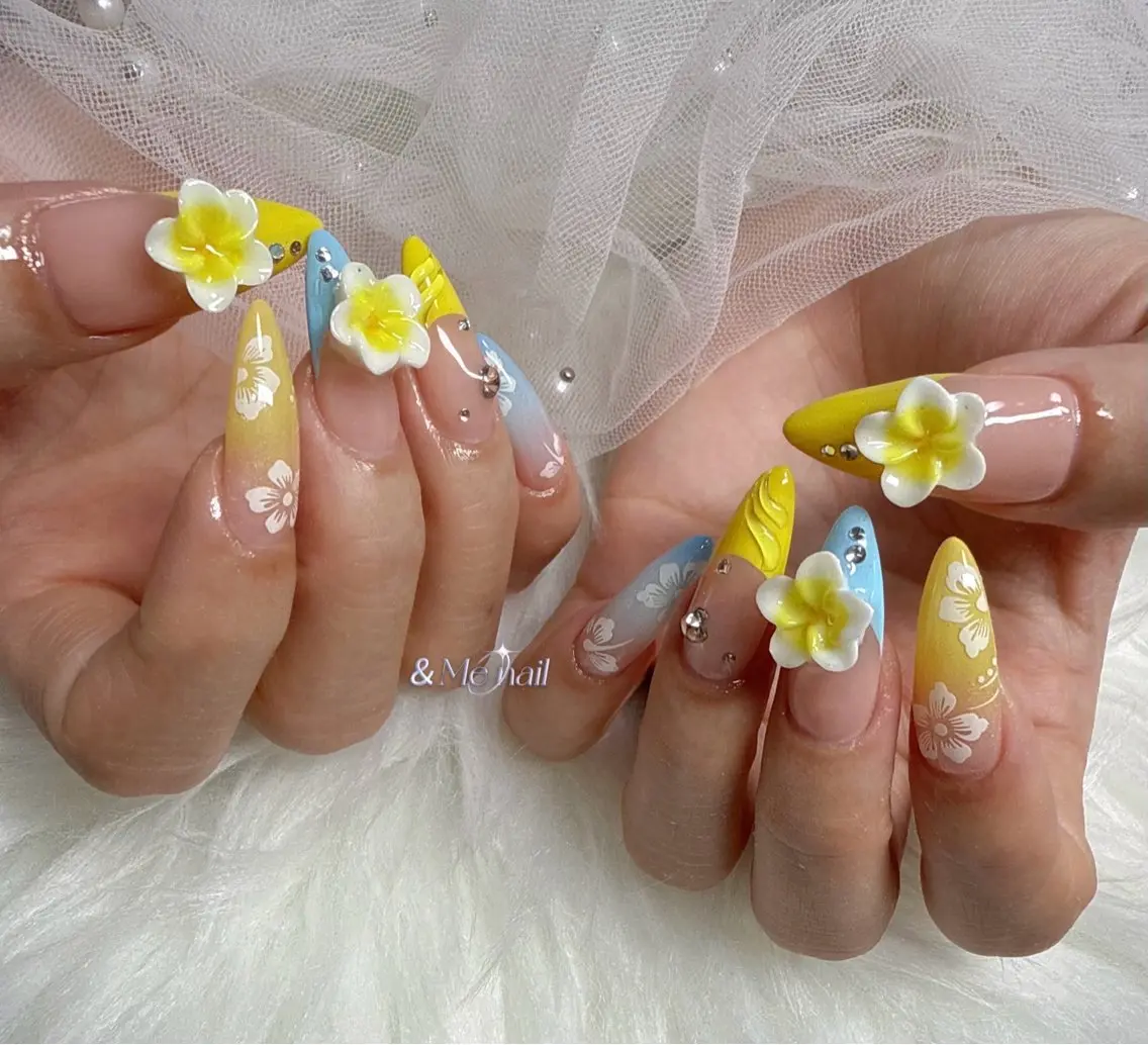 ネイル ハンドネイル &ME ネイルサロンのネイルデザイン