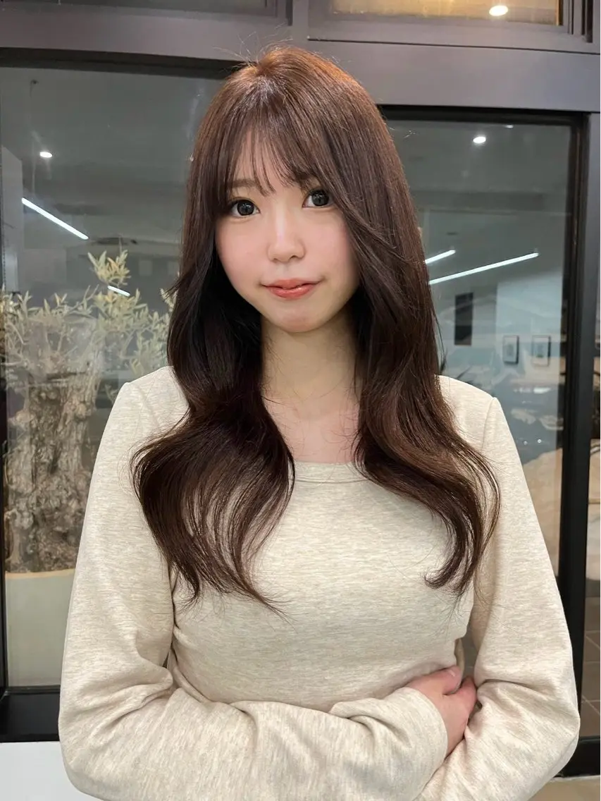 ロング ヘアカラー XIA AIMIのヘアスタイル