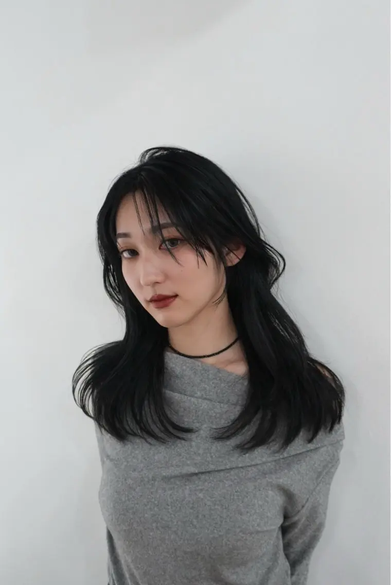 セミロング 佐山 勝俐のヘアスタイル