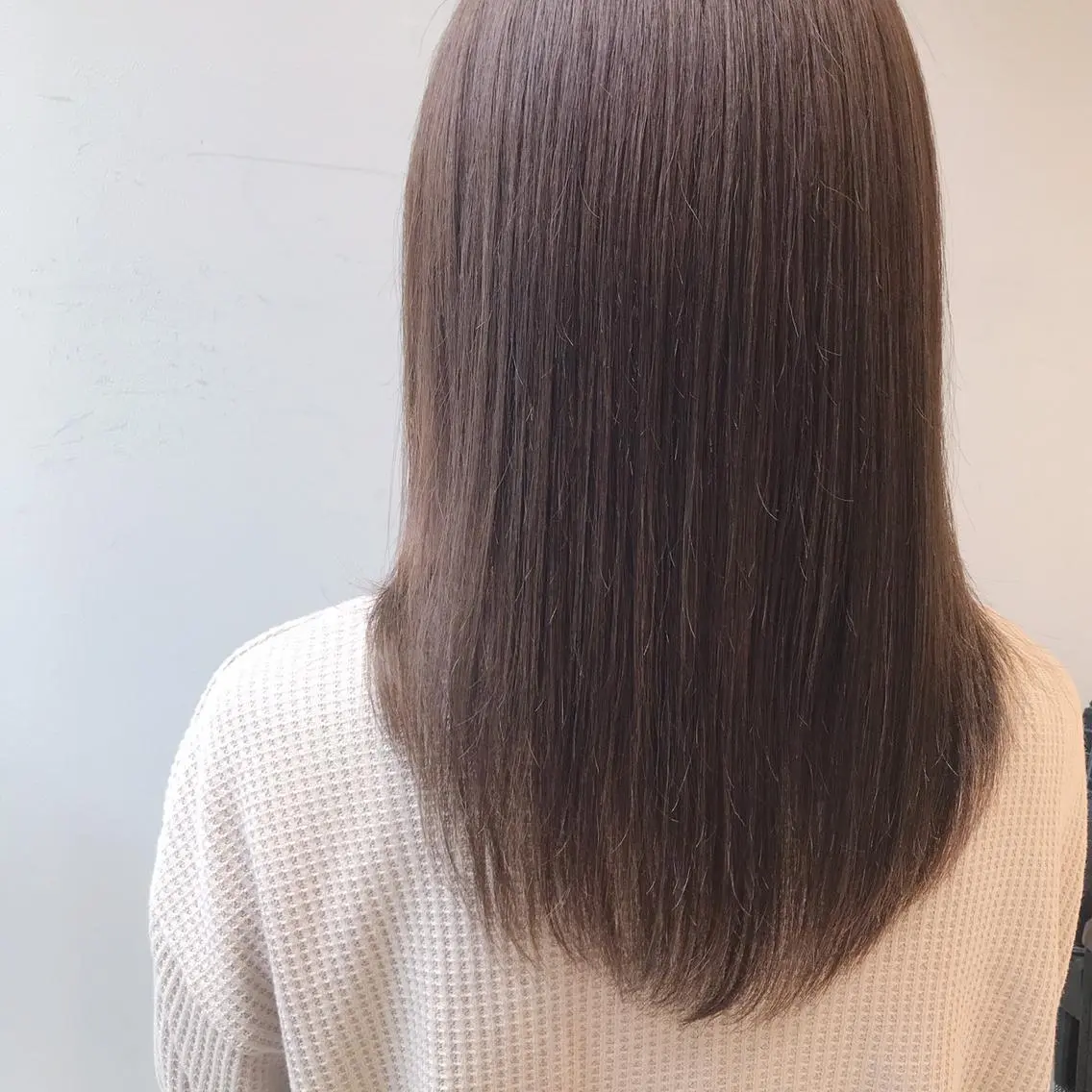 セミロング 髪質改善 カット 縮毛矯正 似合わせカット🌷関 郁美🌷のヘアスタイル