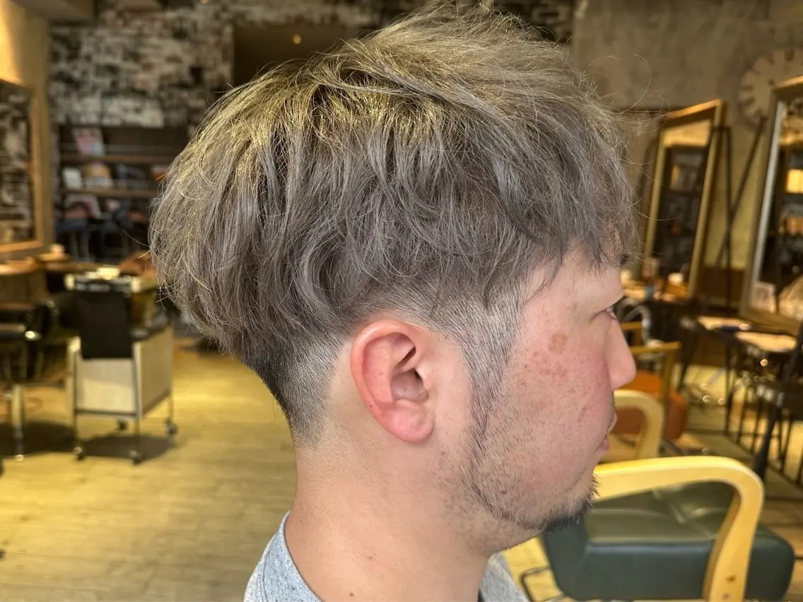 ショート カラー ヘアアレンジ メンズ メンズブリーチ メンズハイトーン ブリーチ ハイトーンカラー シルバー カット ヘアカラー MODE K’s川西 瀧尻光のヘアスタイル