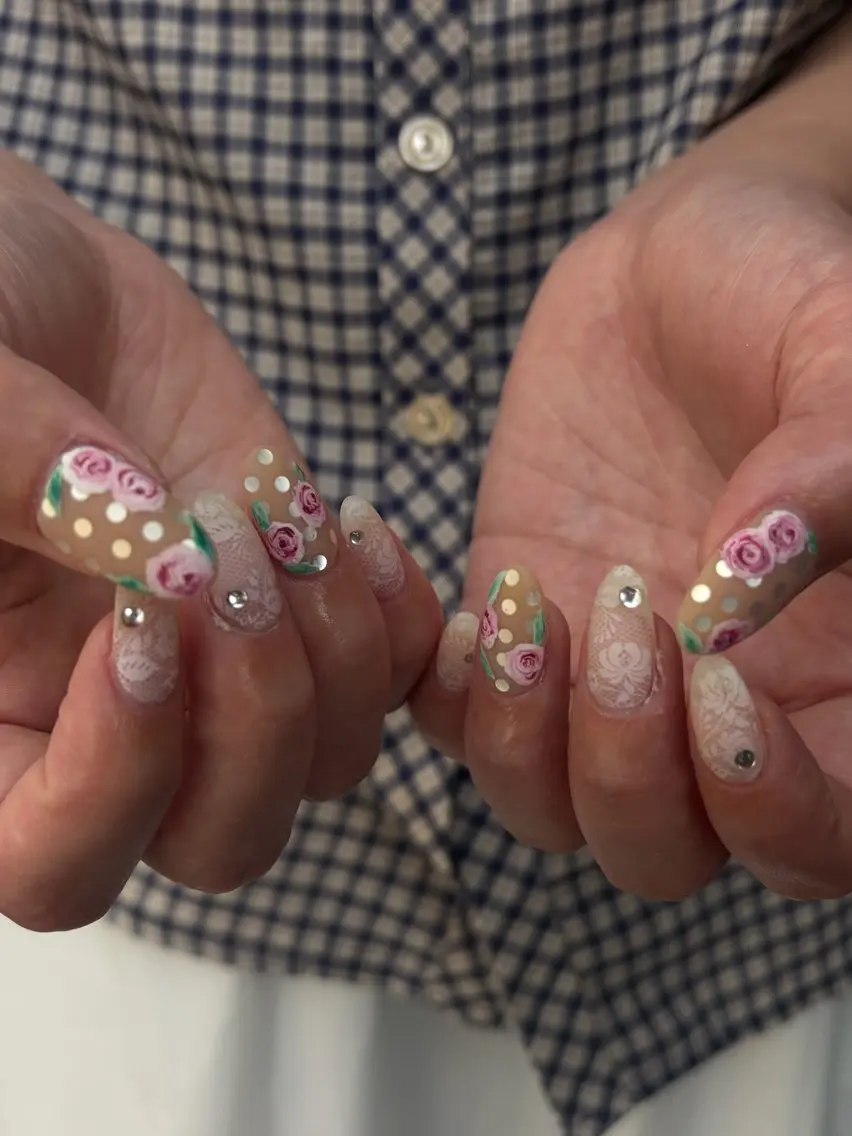 ネイル 韓国ネイル ニュアンスネイル sakae yurinaのネイルデザイン