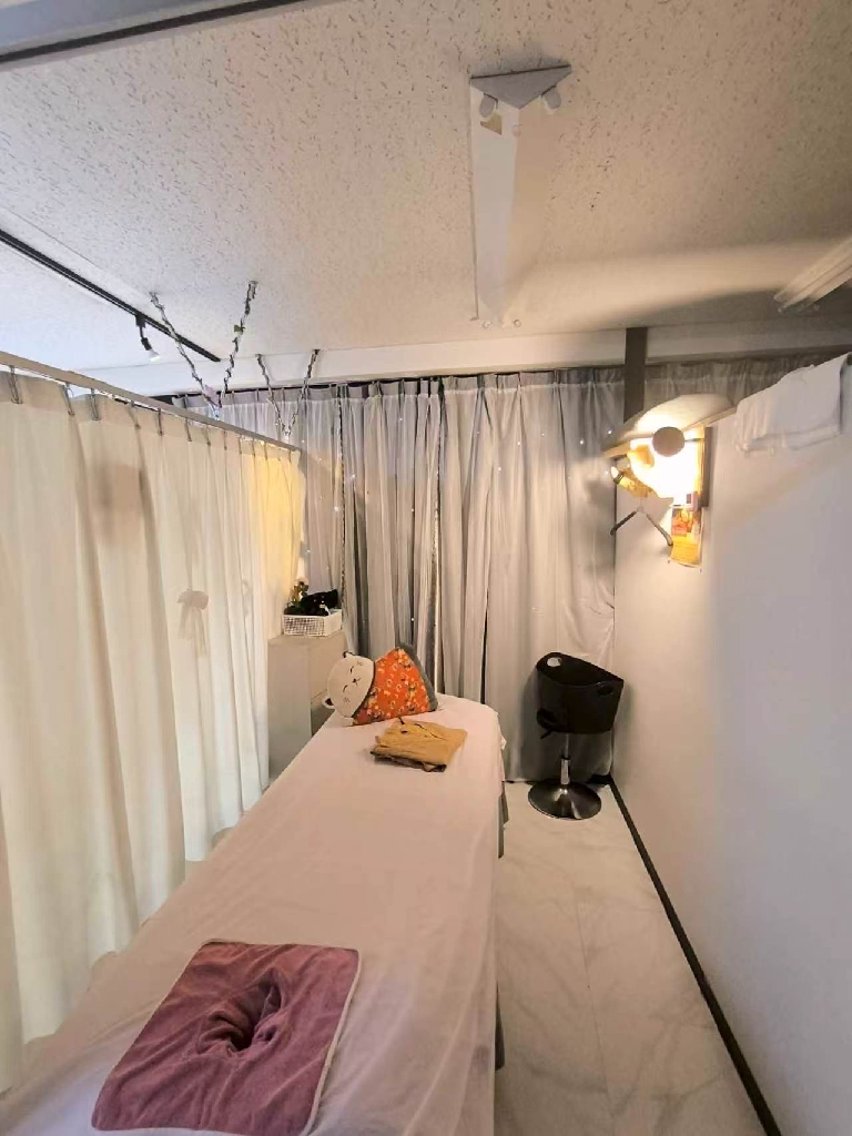 【タイムサービス】整体60分+ヘッドスパ30分+足裏30分の写真