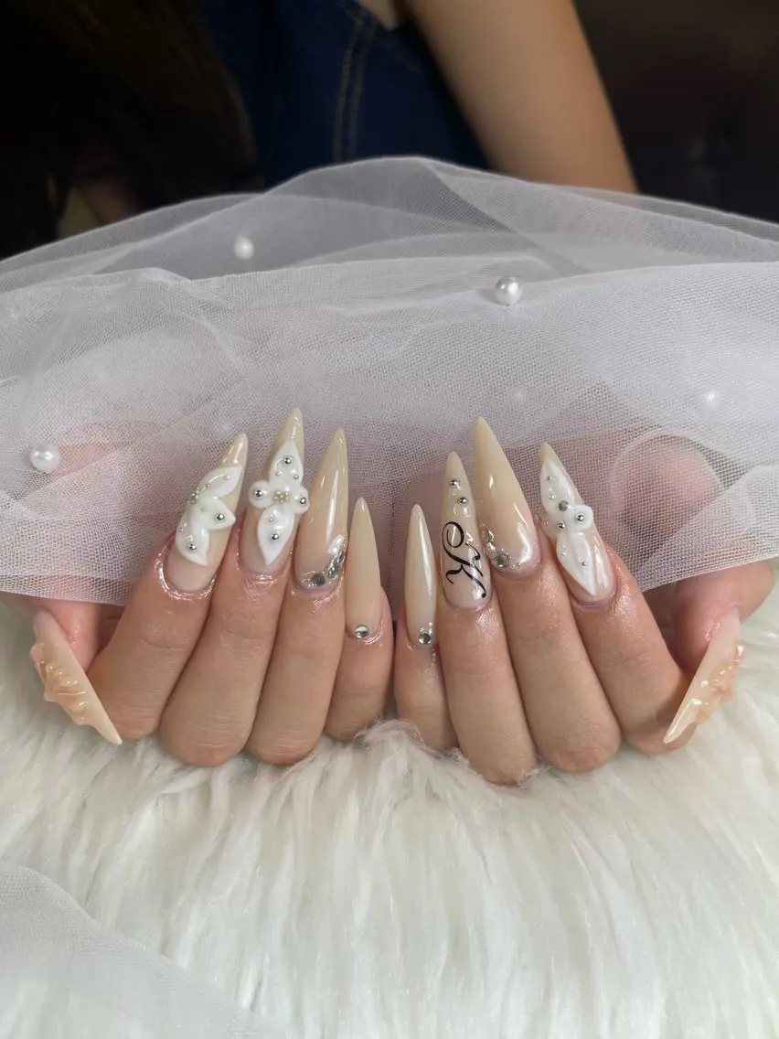 ネイル ハンドネイル NiJi Nailsのネイルデザイン