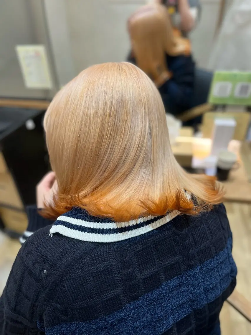 セミロング 狐カラー カット ヘアカラー トリートメント あらいしほ /ピンクカラーのヘアスタイル