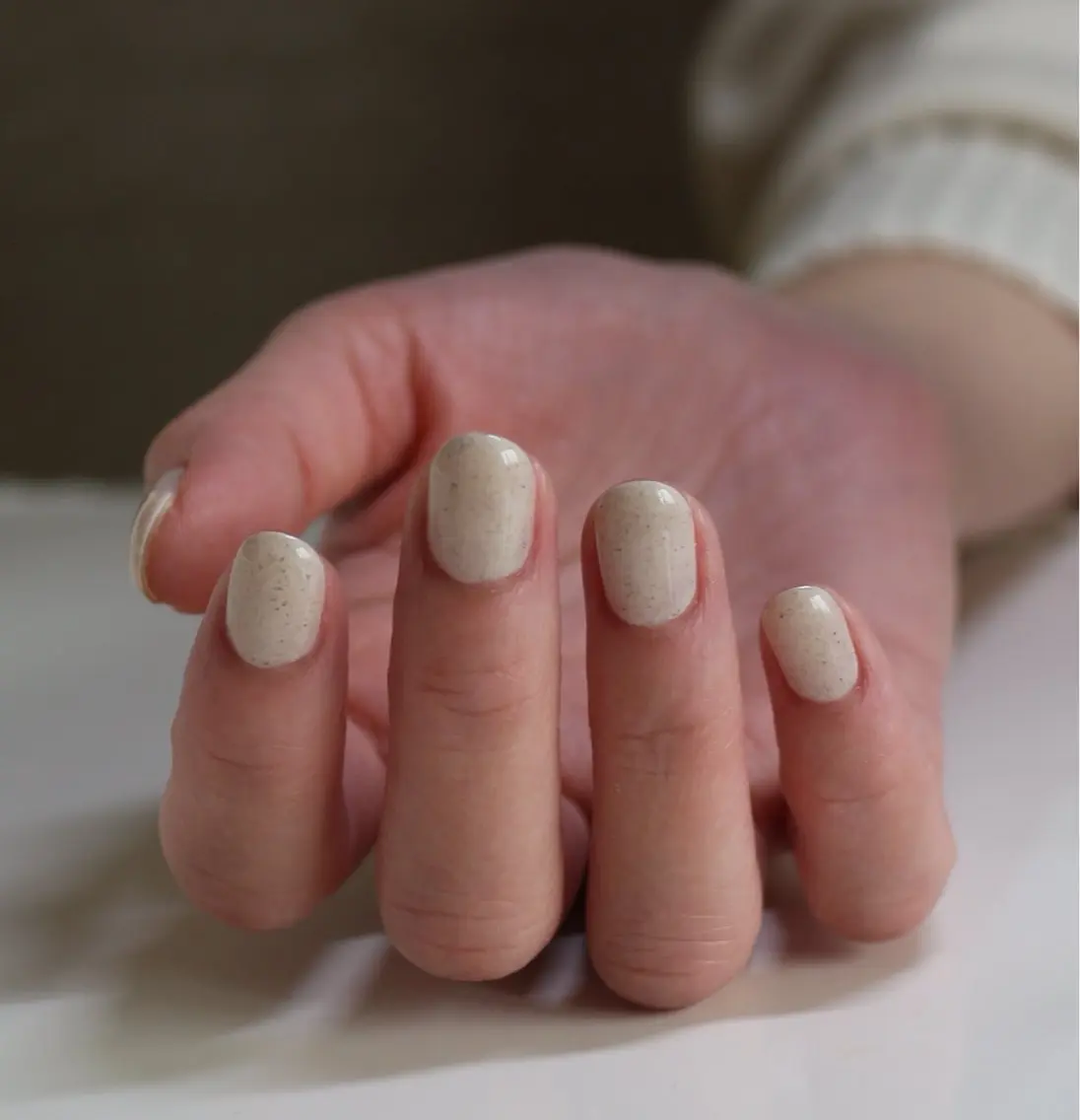 ネイル 韓国ネイル ワンカラーネイル シンプルネイル ホワイト ハンドネイル Baku Nailsのネイルデザイン